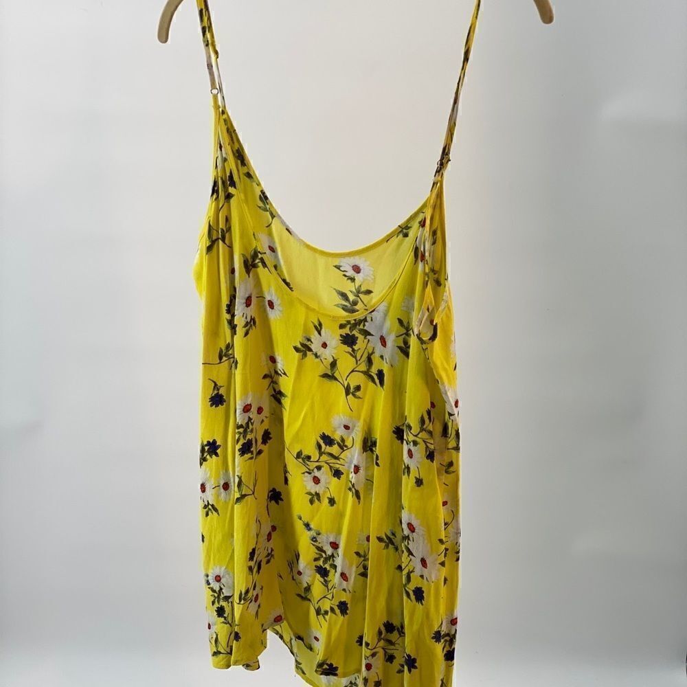 Tank top - Picture 2 of 5